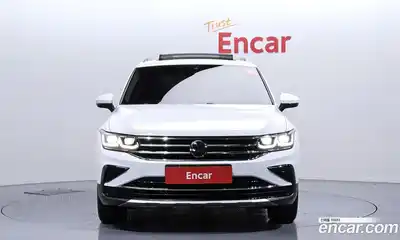 Volkswagen Tiguan 2022 2.0 гидро в Москве № 725092, миниатюра 3