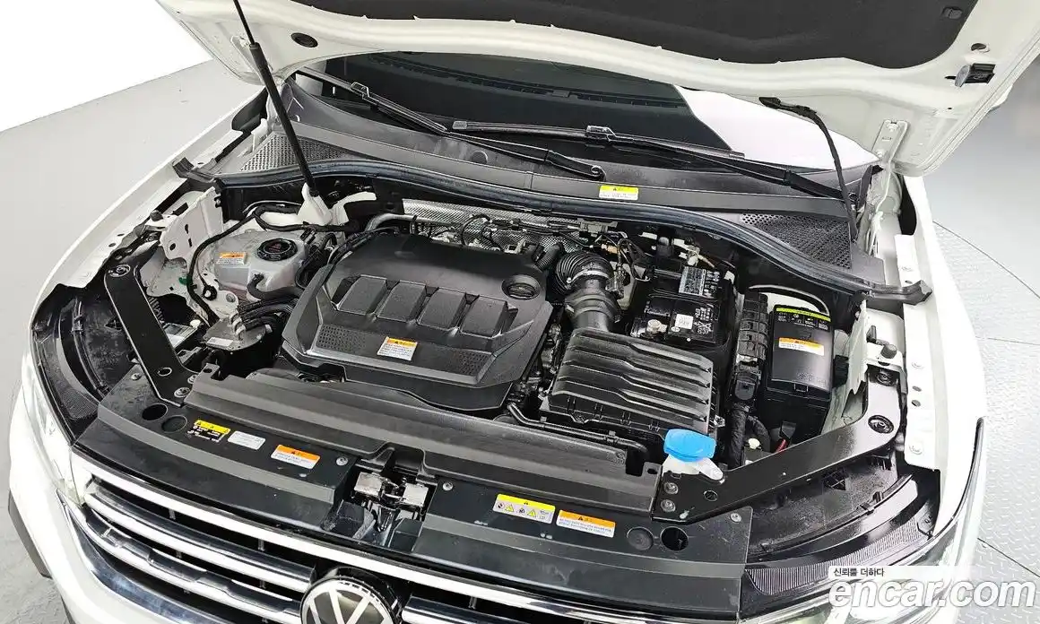 Volkswagen Tiguan 2022 2.0 гидро в Москве № 725092, фото 6
