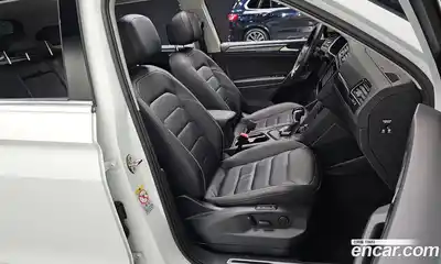 Volkswagen Tiguan 2022 2.0 гидро в Москве № 725092, миниатюра 10