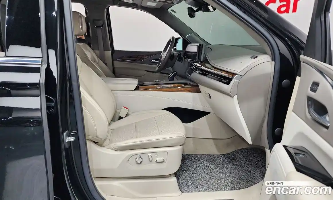 Cadillac Escalade 2022 6.2 гидро в Москве № 747407, фото 11