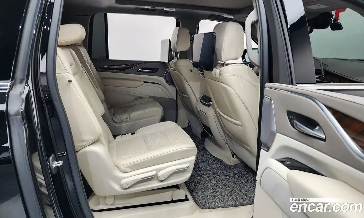 Cadillac Escalade 2022 6.2 гидро в Москве № 747407, фото 12