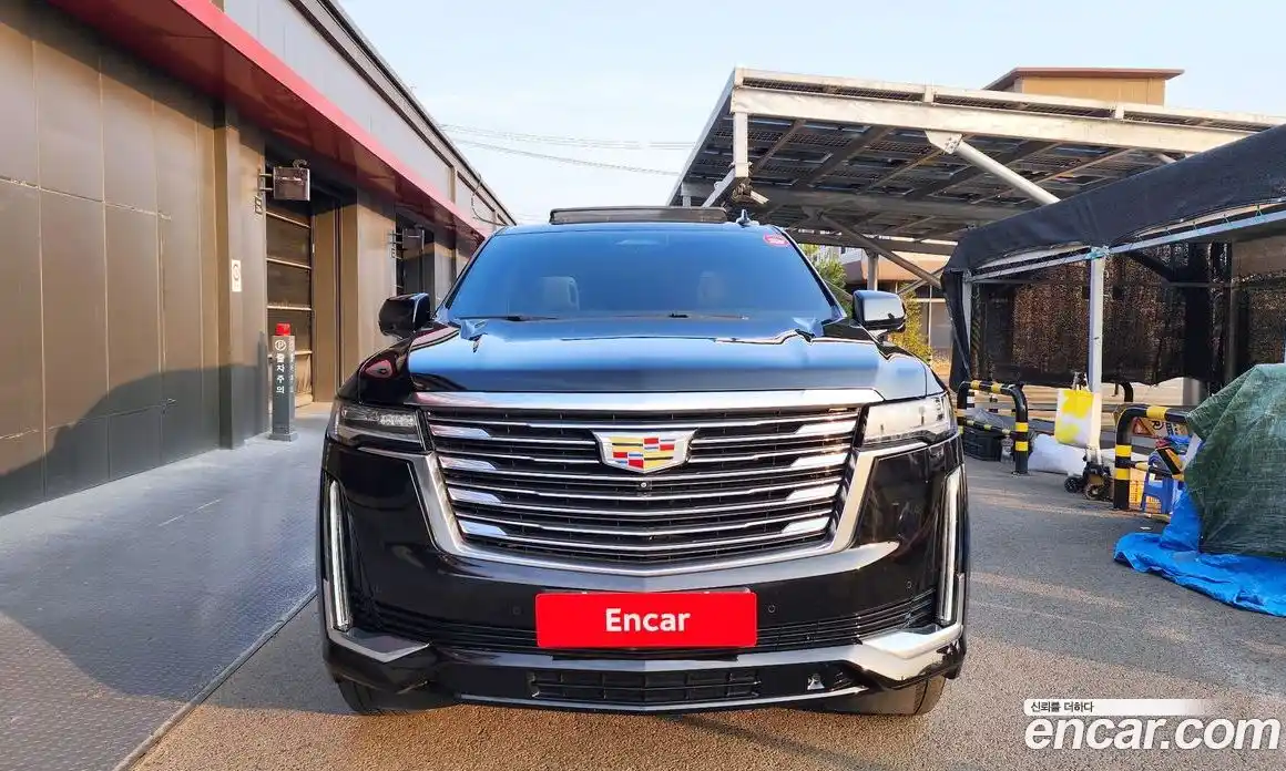 Cadillac Escalade 2022 6.2 гидро в Москве № 747407, фото 3