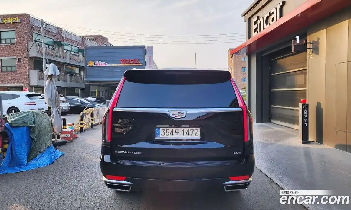 Cadillac Escalade 2022 6.2 гидро в Москве № 747407, фото 4