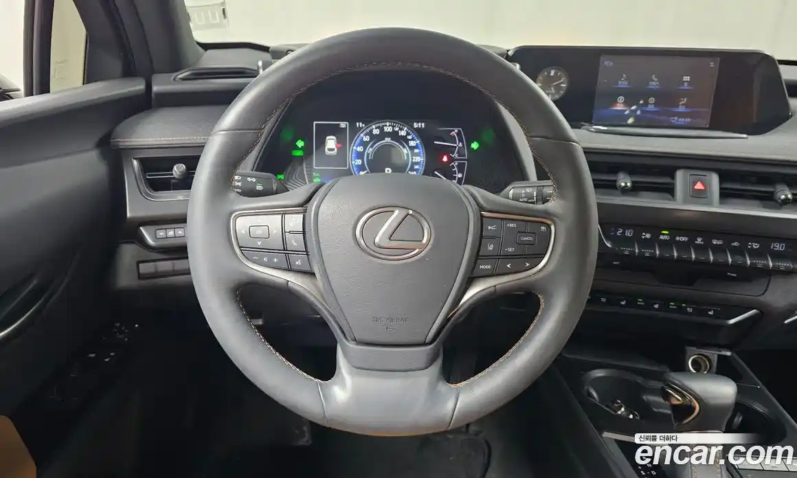 Lexus UX 2020 2.0 гидро в Москве № 766778, фото 13