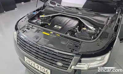 Land Rover Range-Rover 2023 4.4 гидро в Москве № 824802, миниатюра 10