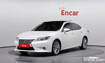 Lexus ES, 2013