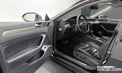 Volkswagen Arteon 2019 2.0 гидро в Москве № 826293, миниатюра 11