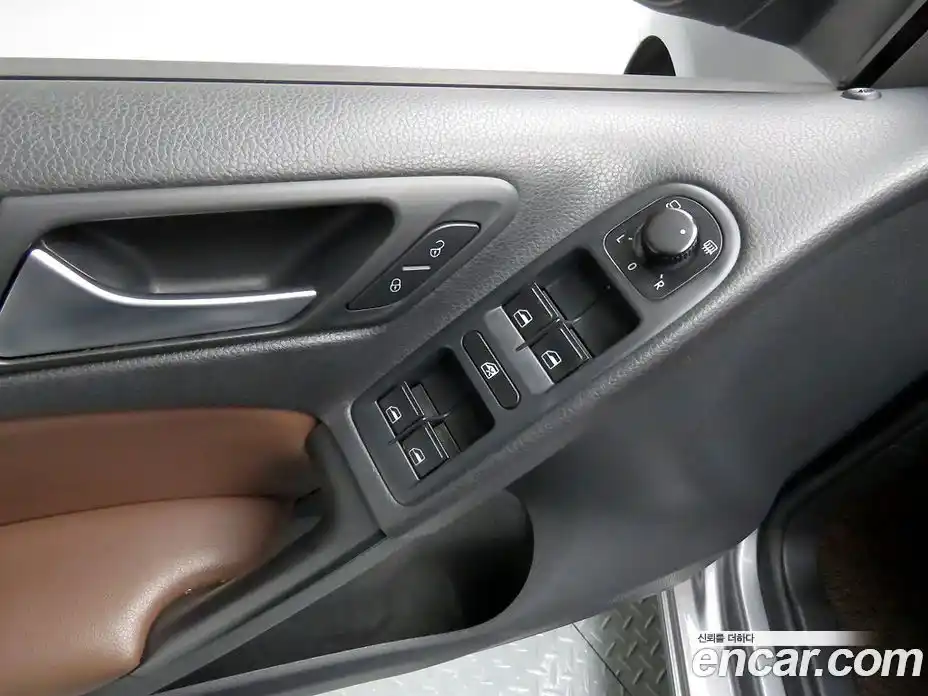 Volkswagen Golf 2012 2.0 гидро в Москве № 826346, фото 17