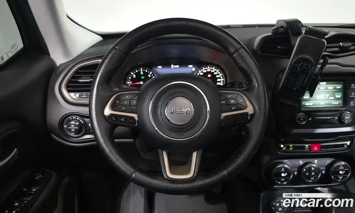 Jeep Renegade 2016 2.0 гидро в Москве № 826518, фото 12