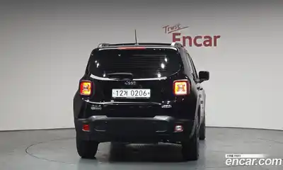 Jeep Renegade 2016 2.0 гидро в Москве № 826518, миниатюра 3