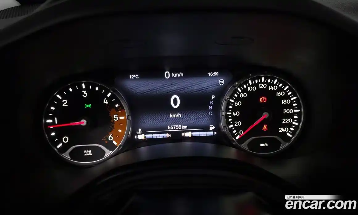 Jeep Renegade 2016 2.0 гидро в Москве № 826518, фото 7