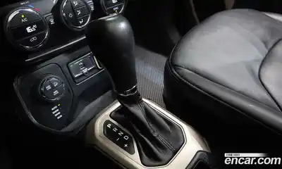 Jeep Renegade 2016 2.0 гидро в Москве № 826518, миниатюра 8