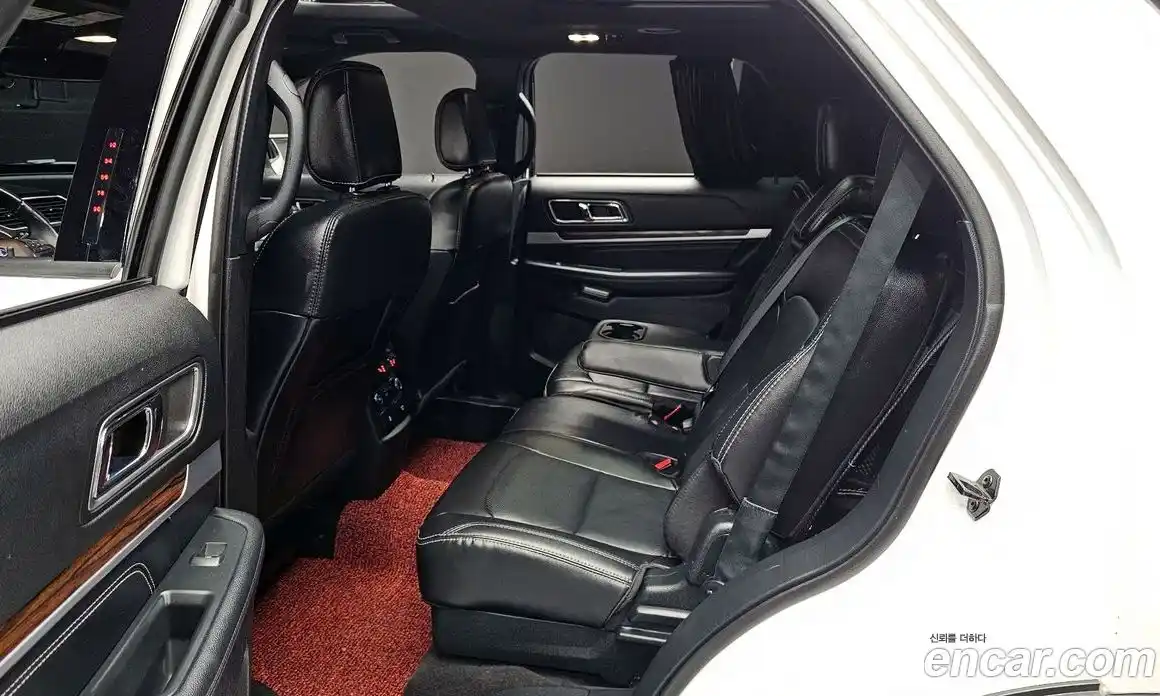 Ford Explorer 2018 2.3 гидро в Москве № 827065, фото 12