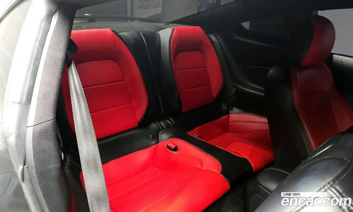 Ford Mustang 2019 2.3 гидро в Москве № 827100, фото 12