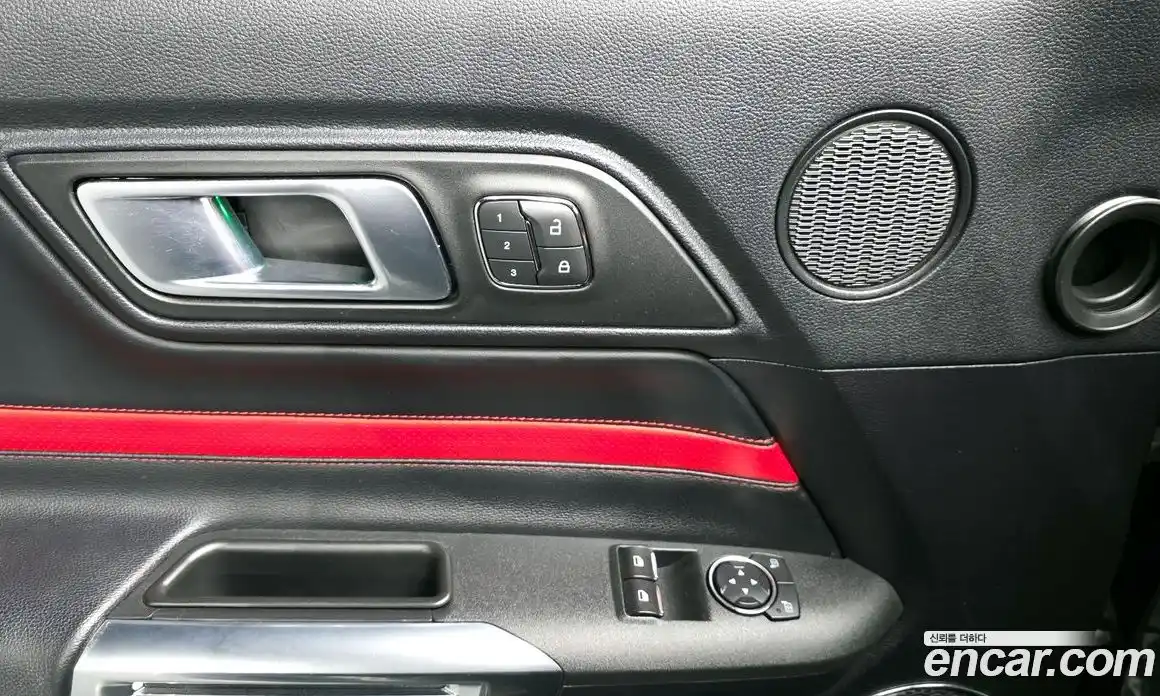 Ford Mustang 2019 2.3 гидро в Москве № 827100, фото 17
