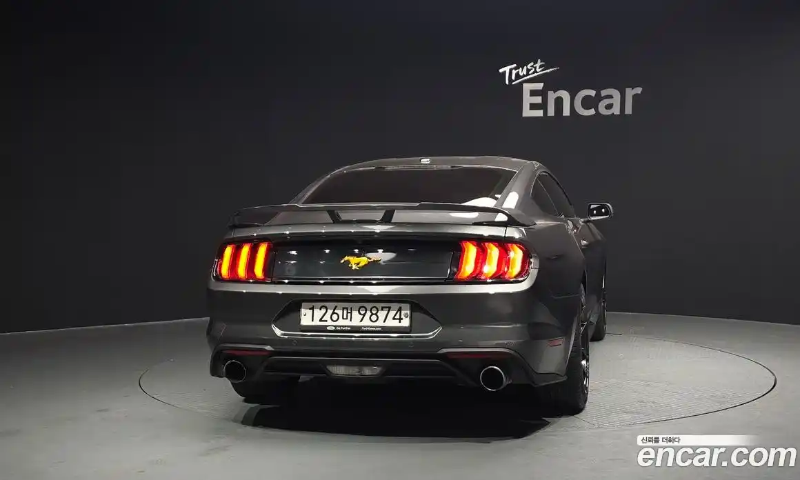 Ford Mustang 2019 2.3 гидро в Москве № 827100, фото 4