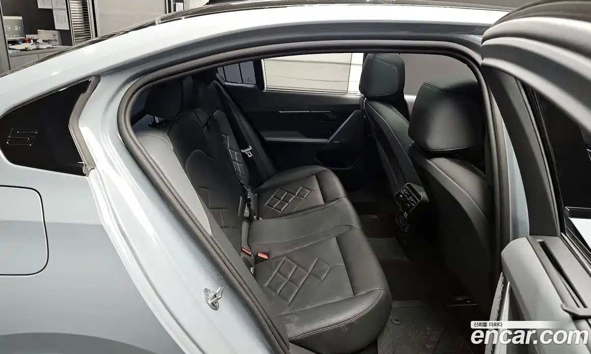 BMW 5-Series 2024 2.0 гидро в Москве, фото 11
