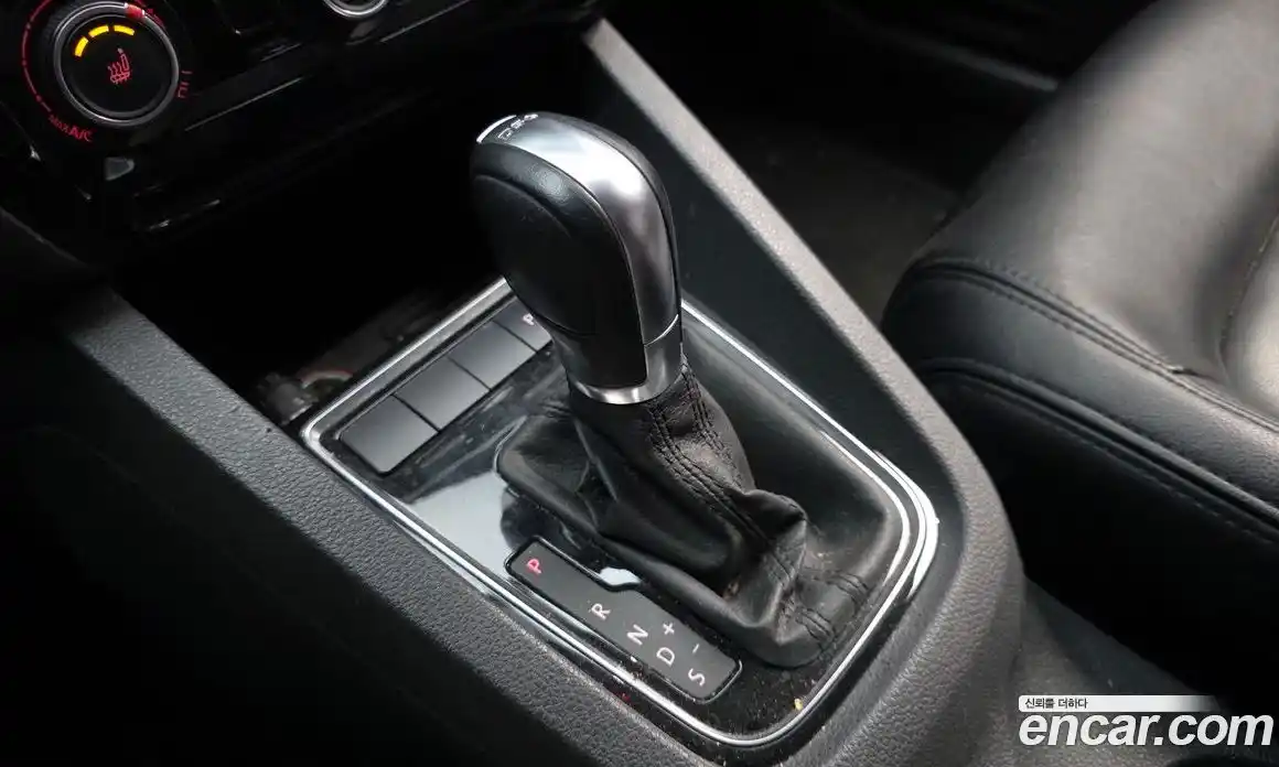 Volkswagen Jetta 2015 2.0 гидро в Москве № 896182, фото 9