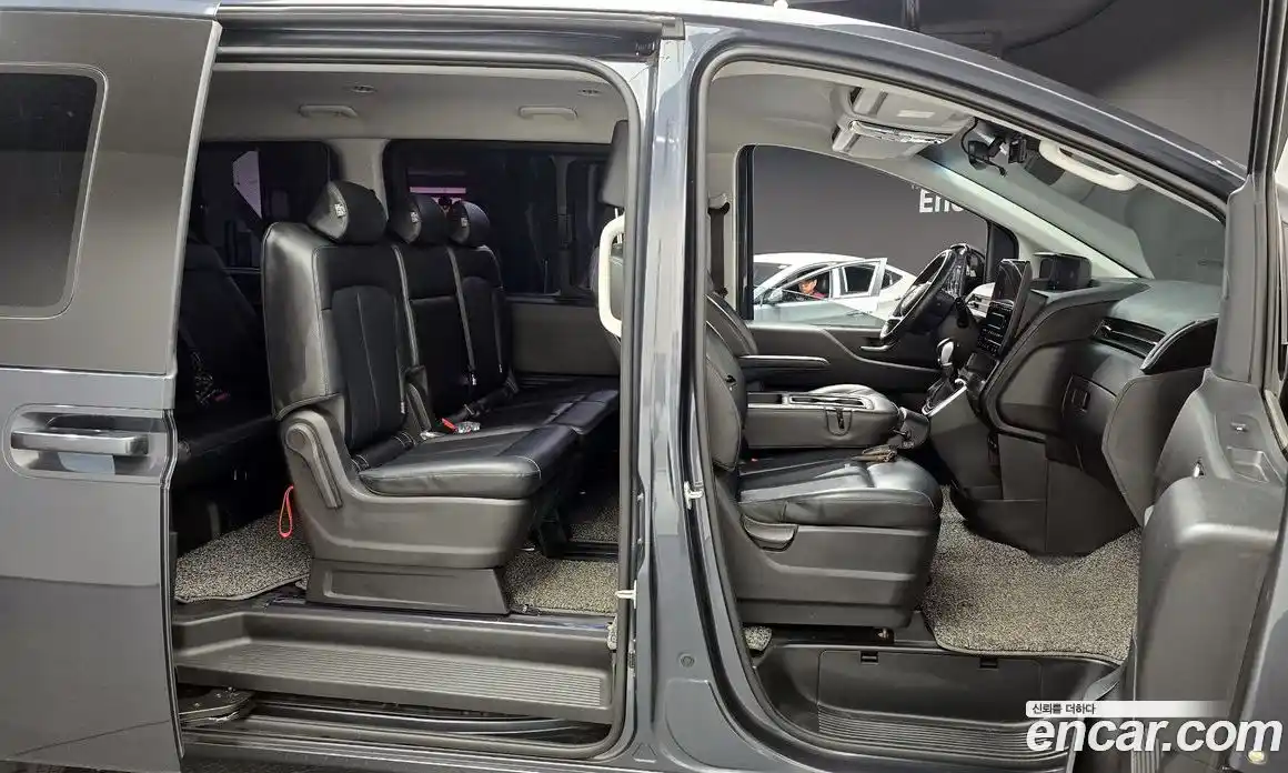 Hyundai Staria 2021 2.2 Автомат в Москве № 926183, фото 12