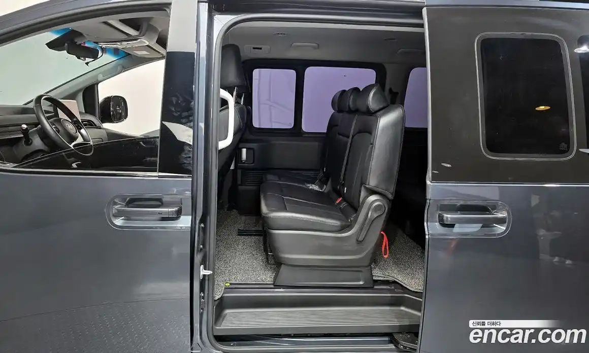 Hyundai Staria 2021 2.2 Автомат в Москве № 926183, фото 10