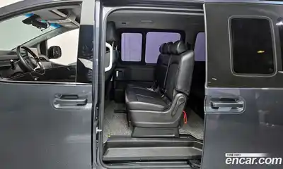 Hyundai Staria 2021 2.2 Автомат в Москве № 926183, миниатюра 10