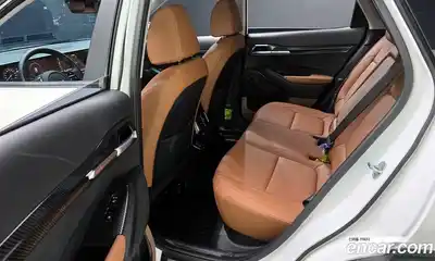Kia Seltos 2025 1.6 гидро в Москве № 928507, миниатюра 12
