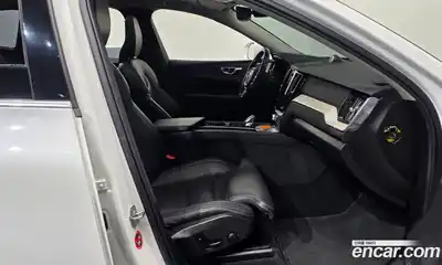 Volvo XC60 2021 2.0 гидро в Москве № 972422, миниатюра 11