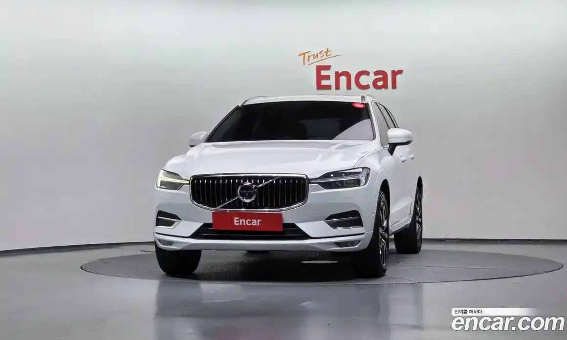 Volvo XC60 2021 2.0 гидро в Москве № 972422, фото 3