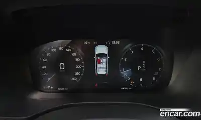 Volvo XC60 2021 2.0 гидро в Москве № 972422, миниатюра 8