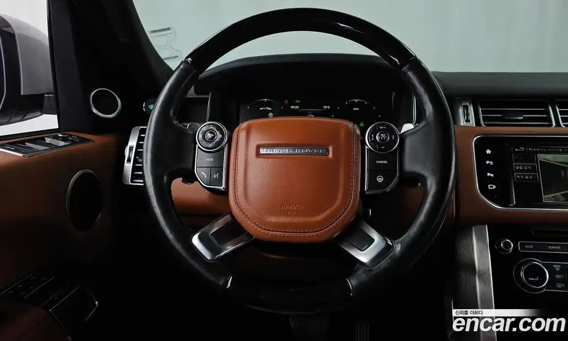 Land Rover Range-Rover 2016 4.4 гидро в Москве № 975642, фото 13