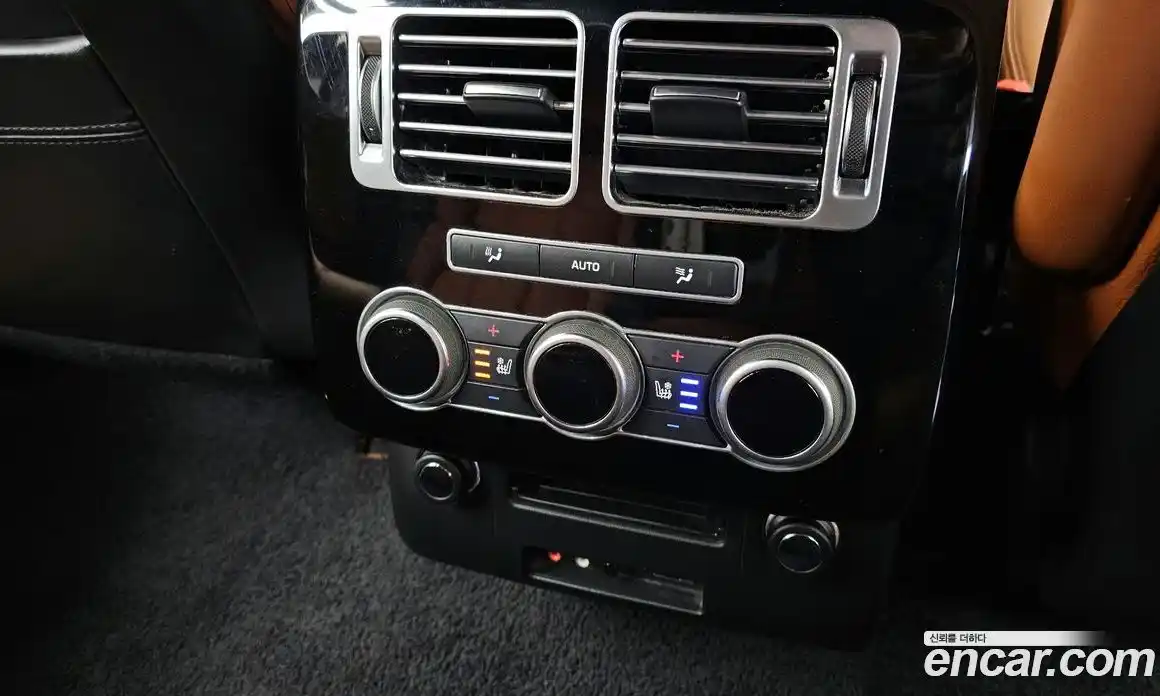 Land Rover Range-Rover 2016 4.4 гидро в Москве № 975642, фото 19