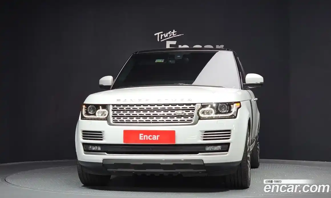Land Rover Range-Rover 2016 4.4 гидро в Москве № 975642, фото 3