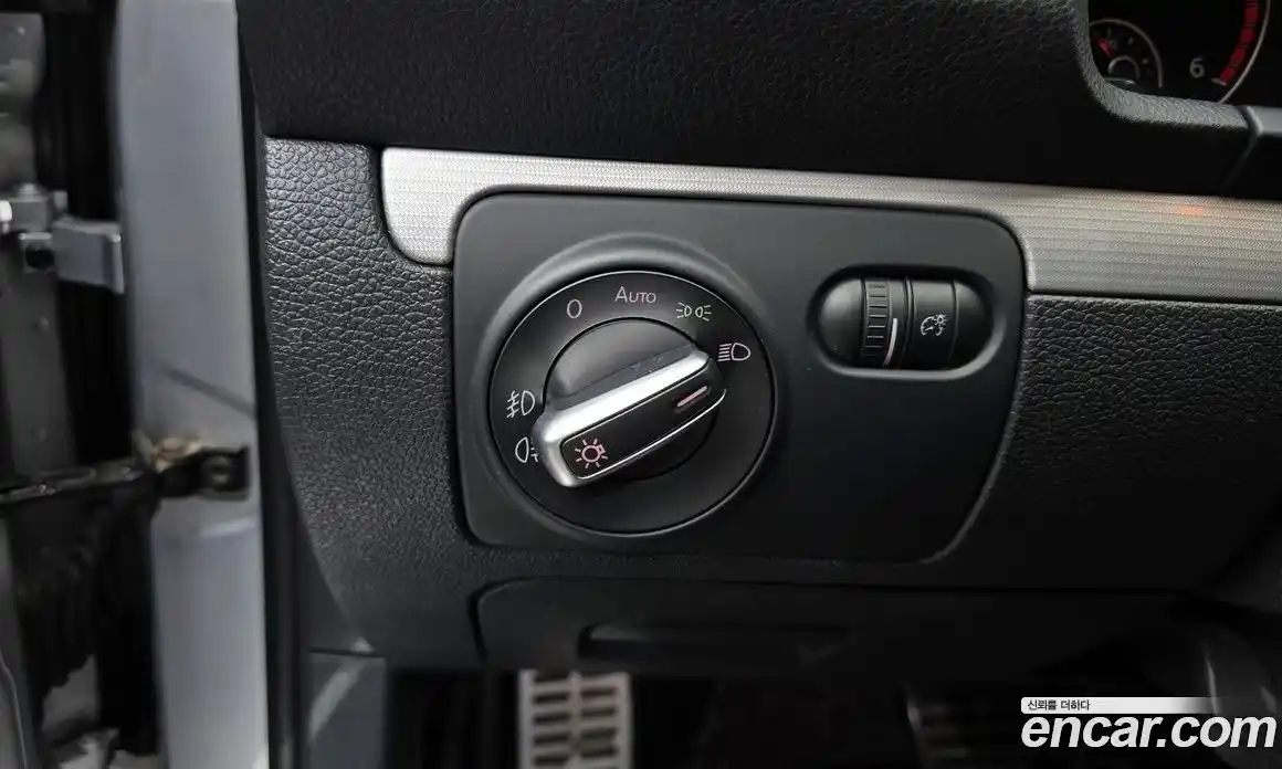 Volkswagen Scirocco 2012 2.0 гидро в Москве № 976171, фото 14