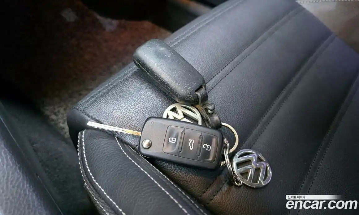 Volkswagen Scirocco 2012 2.0 гидро в Москве № 976171, фото 20