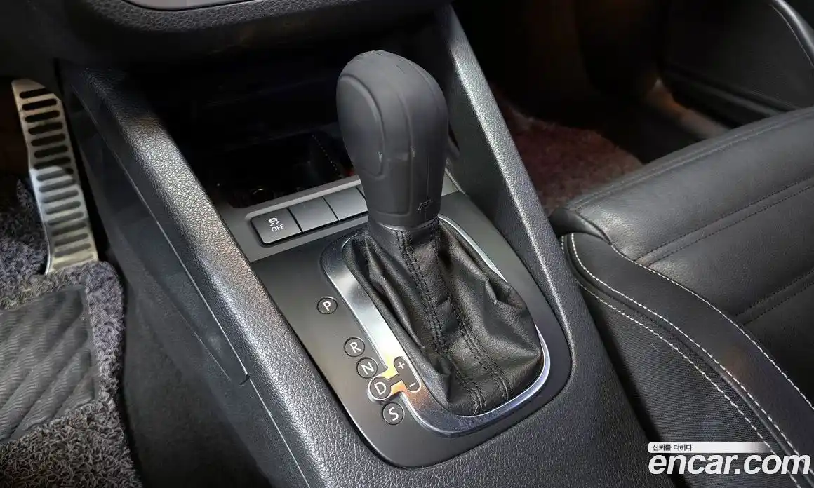 Volkswagen Scirocco 2012 2.0 гидро в Москве № 976171, фото 9