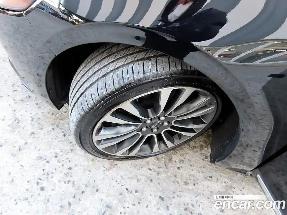 Lincoln Continental 2017 3.0 гидро в Москве № 999689, фото 20