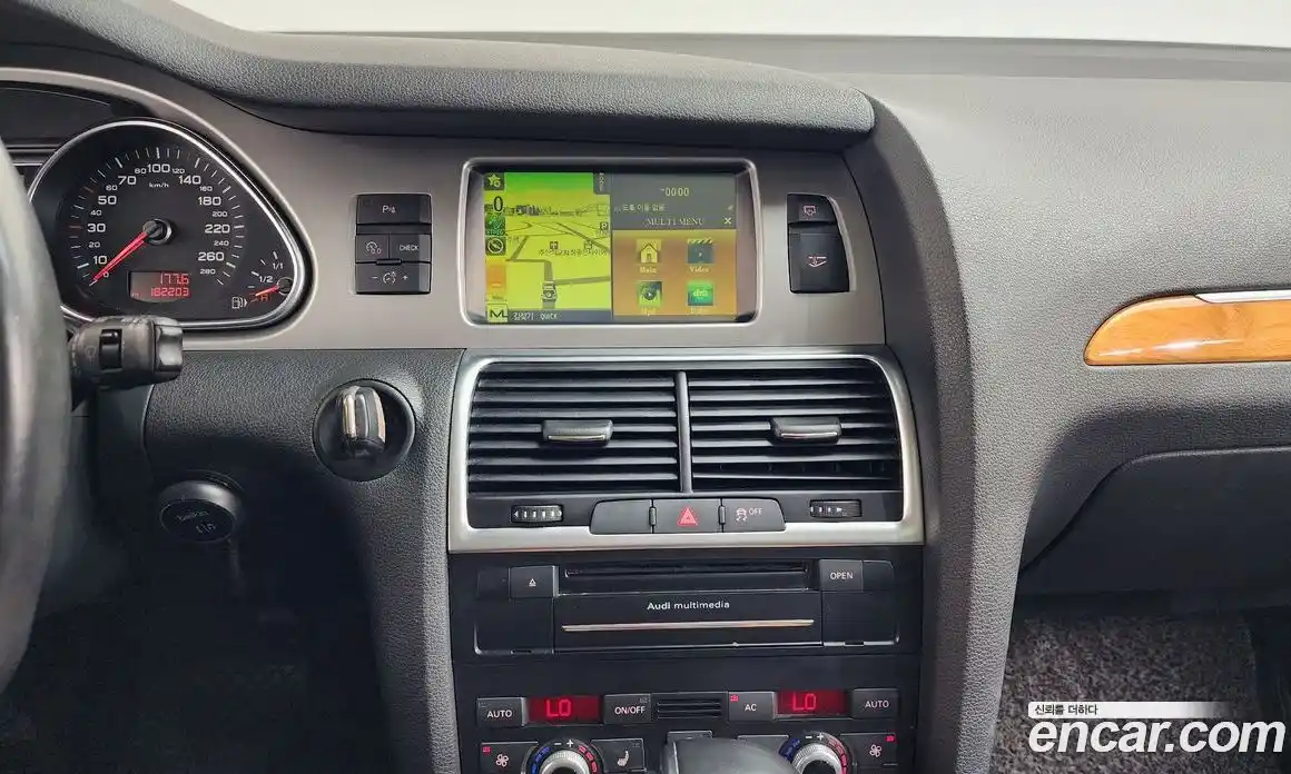 Audi Q7 2010 4.1 Автомат в Москве № 1002293, фото 14