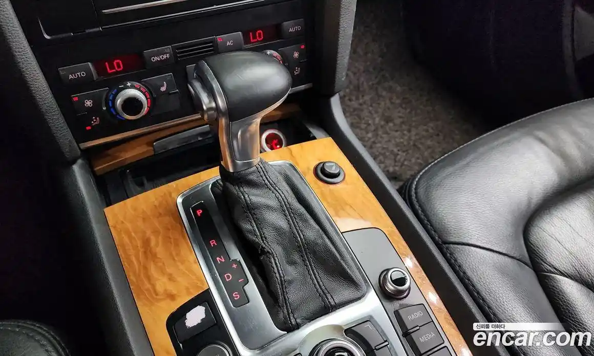 Audi Q7 2010 4.1 Автомат в Москве № 1002293, фото 9