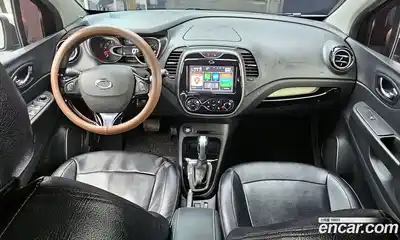Renault QM3 2016 1.5 Автомат в Москве № 1003674, миниатюра 7