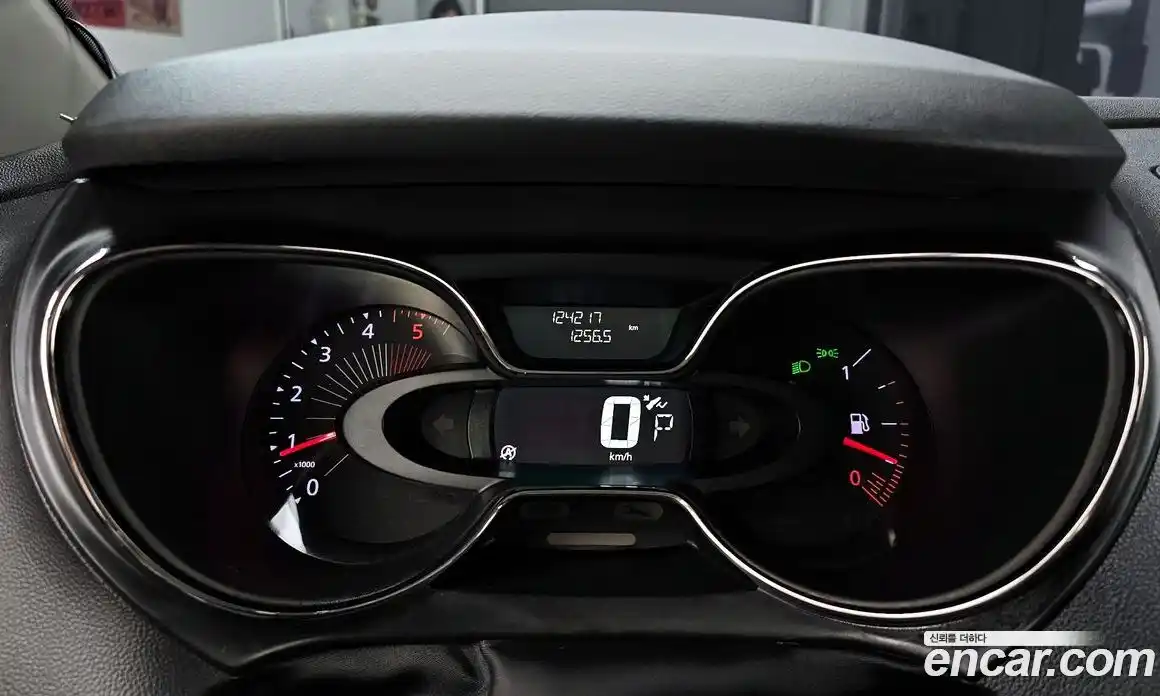 Renault QM3 2016 1.5 Автомат в Москве № 1003674, фото 8