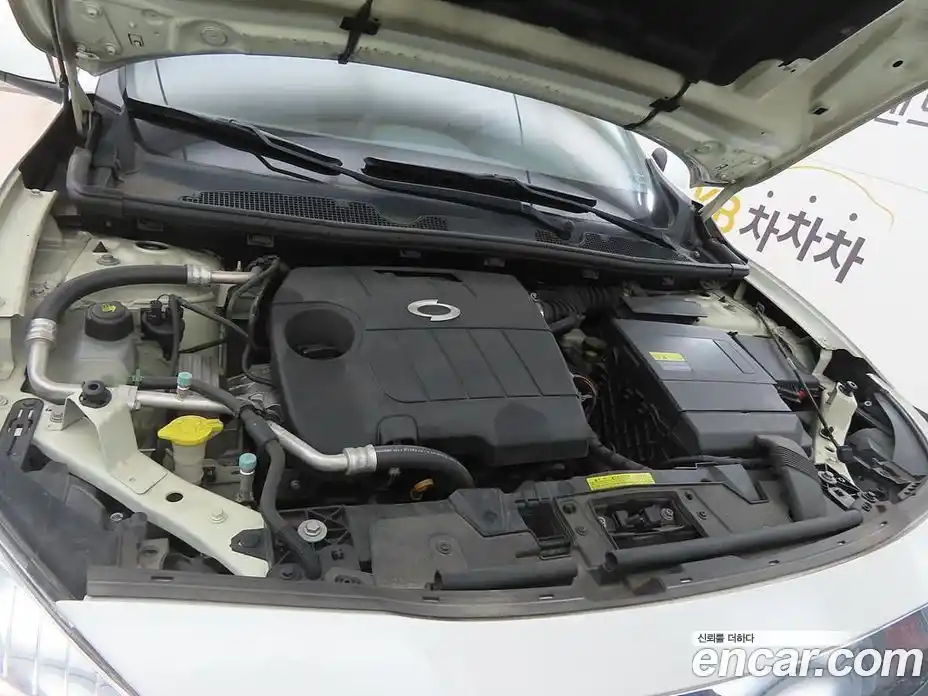 Renault SM3 2010 1.6 Автомат в Москве № 1003989, фото 17