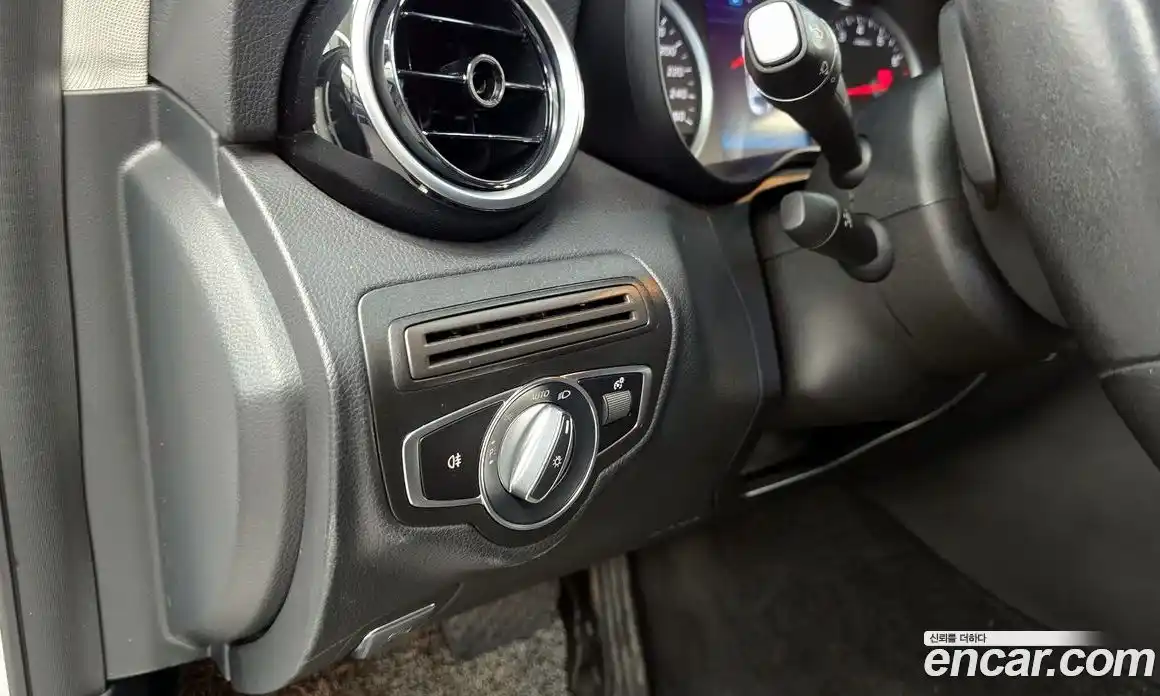 Mercedes-Benz C-Class 2019 2.0 гидро в Москве № 1005928, фото 17