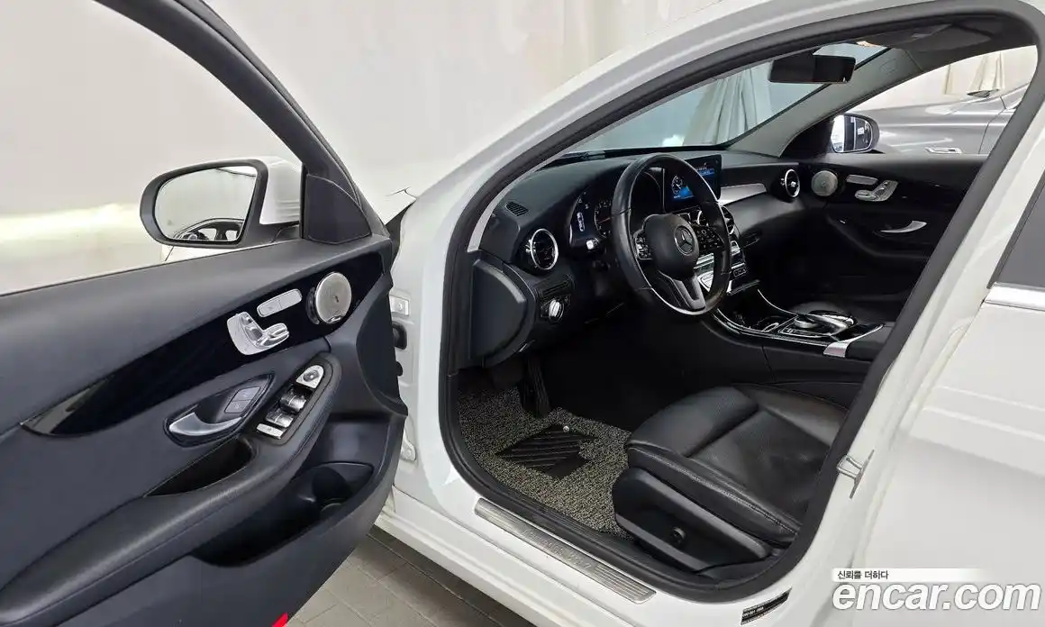 Mercedes-Benz C-Class 2019 2.0 гидро в Москве № 1005928, фото 10
