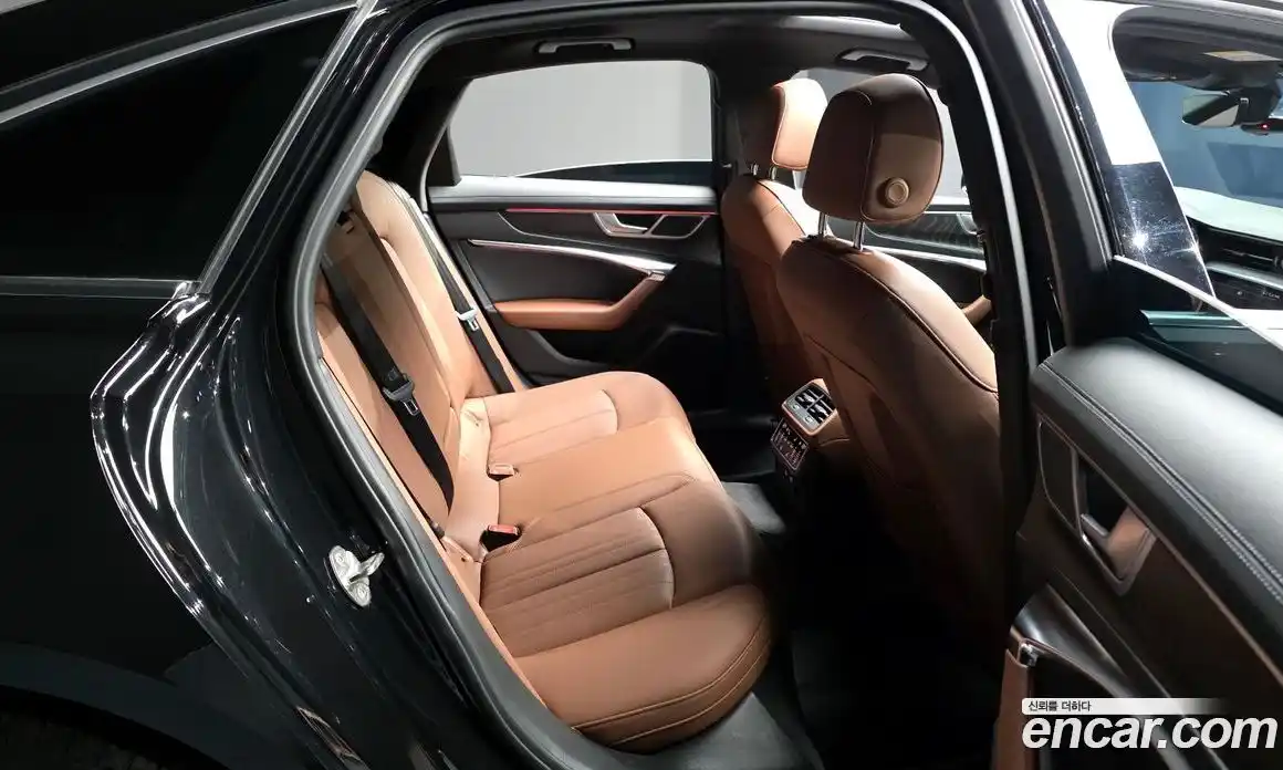 Audi A6 2023 2.0 Автомат в Москве № 1007660, фото 12