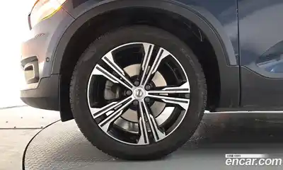 Volvo XC40 2022 2.0 гидро в Москве № 1009470, миниатюра 4