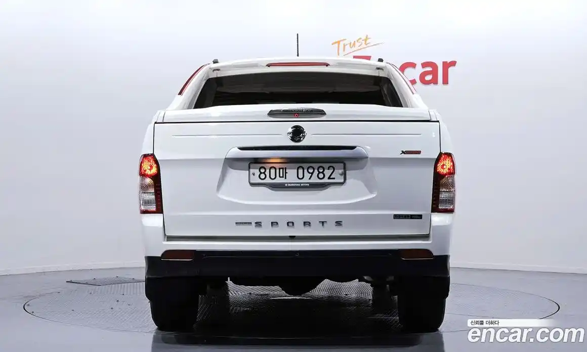 SsangYong Korando 2015 2.0 Автомат в Москве № 1010958, фото 4