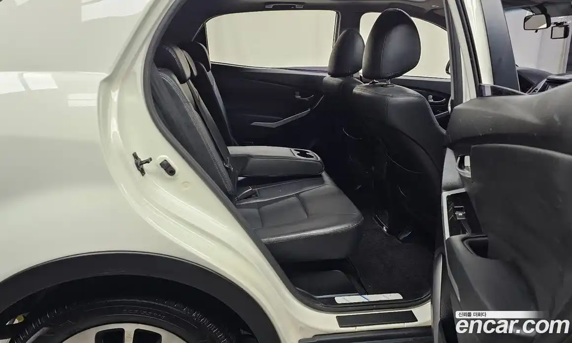 SsangYong Korando 2015 2.0 Автомат в Москве № 1011166, фото 12