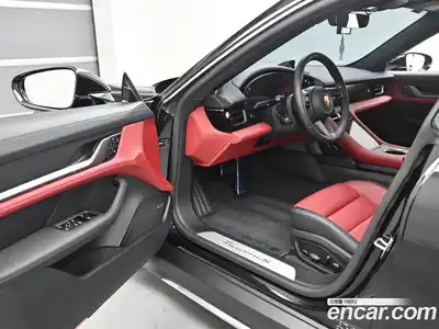 Porsche Taycan 2025 гидро в Москве № 1011837, миниатюра 11