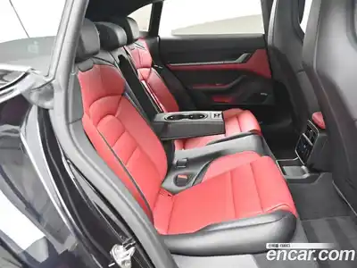 Porsche Taycan 2025 гидро в Москве № 1011837, миниатюра 12
