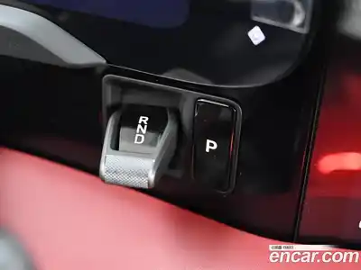 Porsche Taycan 2025 гидро в Москве № 1011837, миниатюра 9